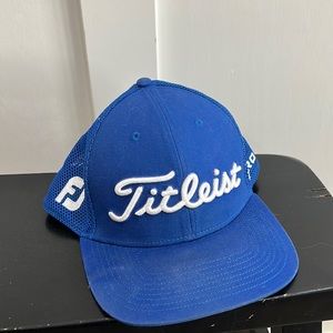 Titleist Snapback - FJ Pro V1 Logo Hat